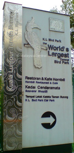 Kuala Lumpur bird park signboard