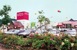 JUSCO Melaka Shopping Centre in Ayer Keroh, Melaka  MALAYSIA CENTRAL (ID)